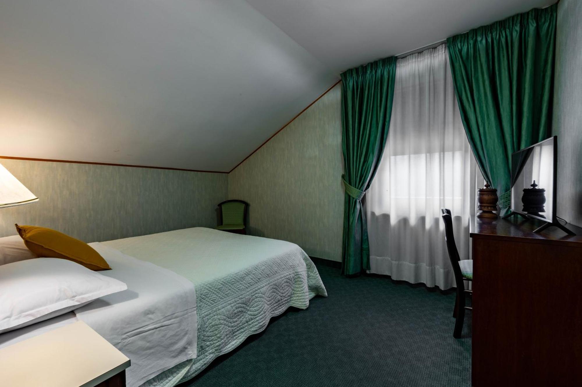 Hotel Beau Sejour Pre-Saint-Didier Exterior photo